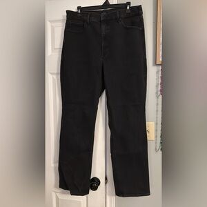 Express Women's Straight Leg Jeans in Black